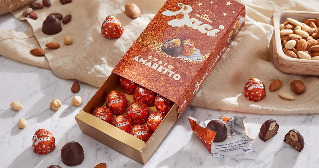 Amaretto biscuit-flavoured pralines | Baci Perugina