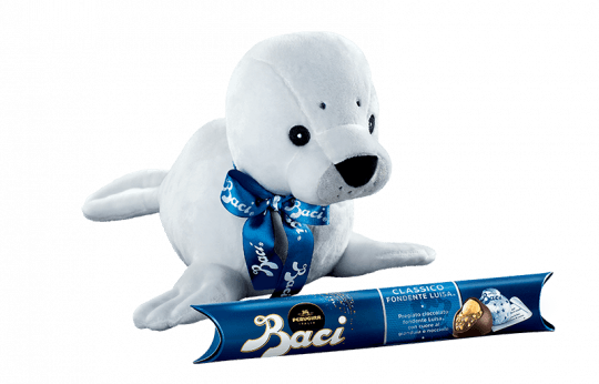 Baci Perugina peluche foca grande cioccolato fondente San Valentino