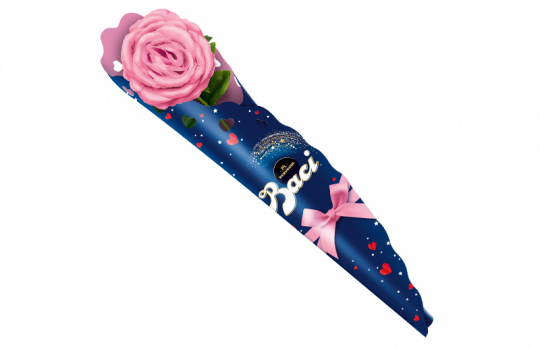 Baci Perugina cioccolatini con rosa colore rosa San Valentino